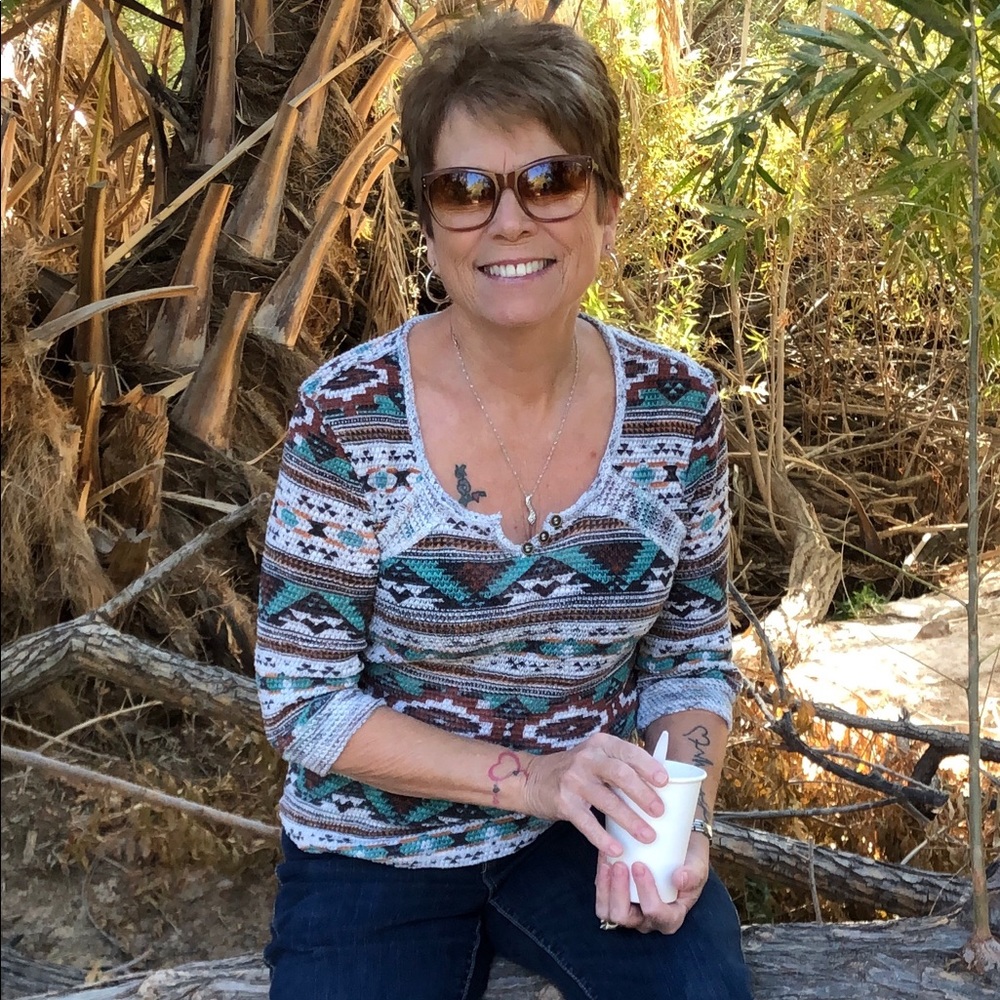 Meet your Posher, Robin